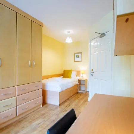Апартаменты 29 - 2 Bed By Shortstays