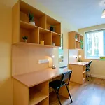 29 - Spacious 2br - Sleeps 6 Apartment Galway