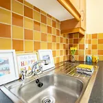 Apartment 29 - Spacious 2br - Sleeps 6 Galway
