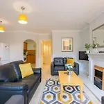 29 - Spacious 2br - Sleeps 6 Galway