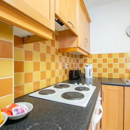 29 - Spacious 2br - Sleeps 6 アパート *